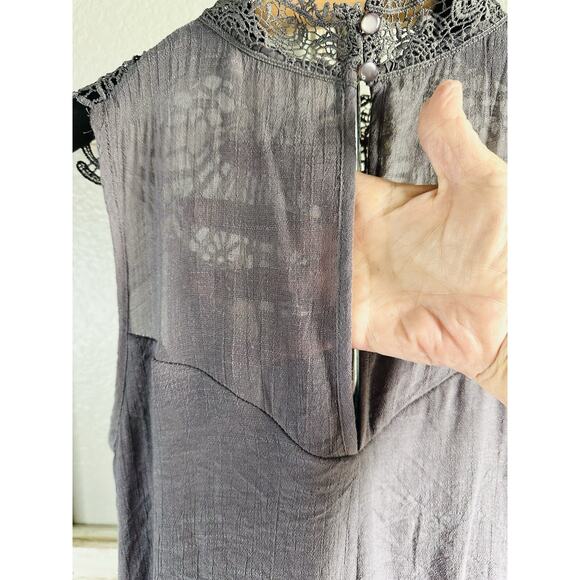So Cute! Gray Women’s Dress By Entro Lace Lined Size Small NWT - Picture 6 of 16
